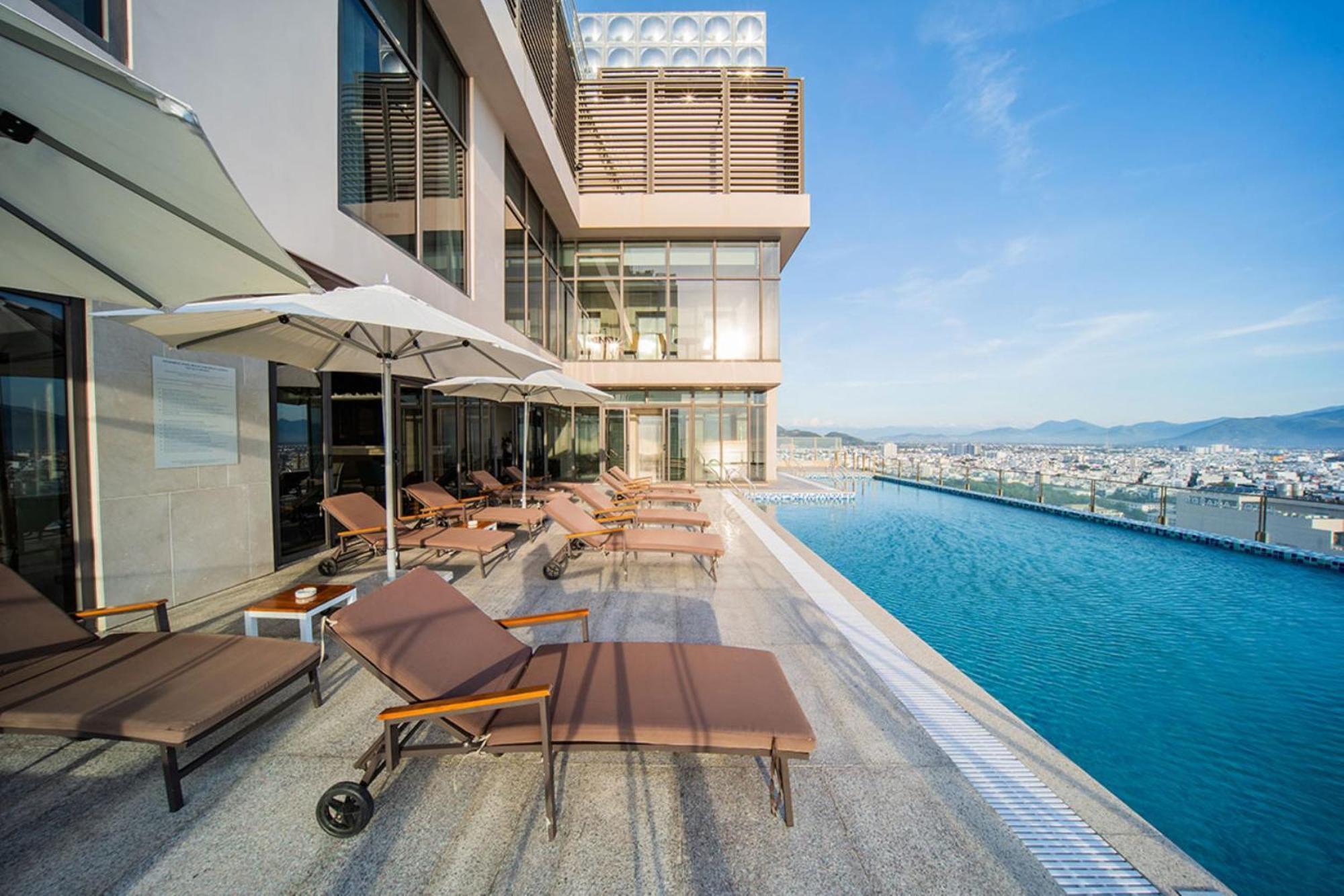 Green Beach Hotel Nha Trang Esterno foto
